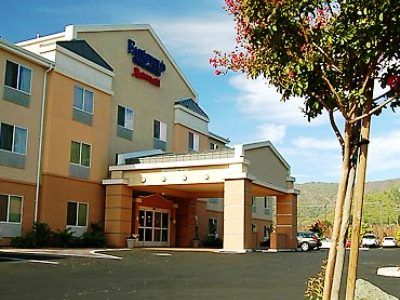 Fairfield Inn & Suites Ukiah Mendocino County Ngoại thất bức ảnh